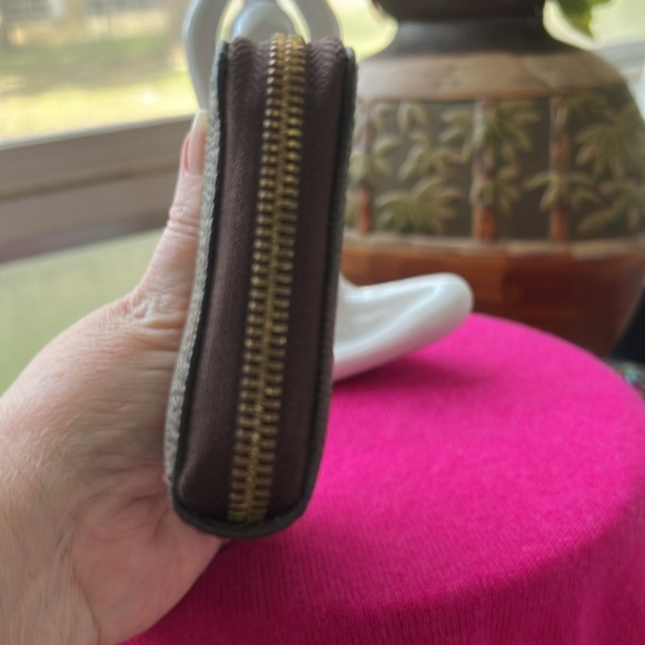 NEW Michael Kors Jetset wallet/wristlet - Picture 7 of 10